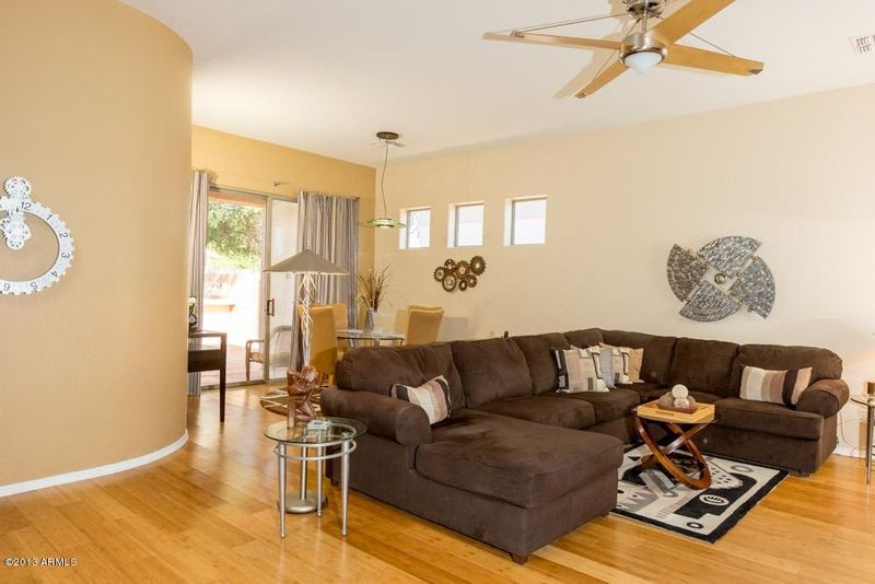 6358 W Blackhawk Dr, Glendale, AZ 85308