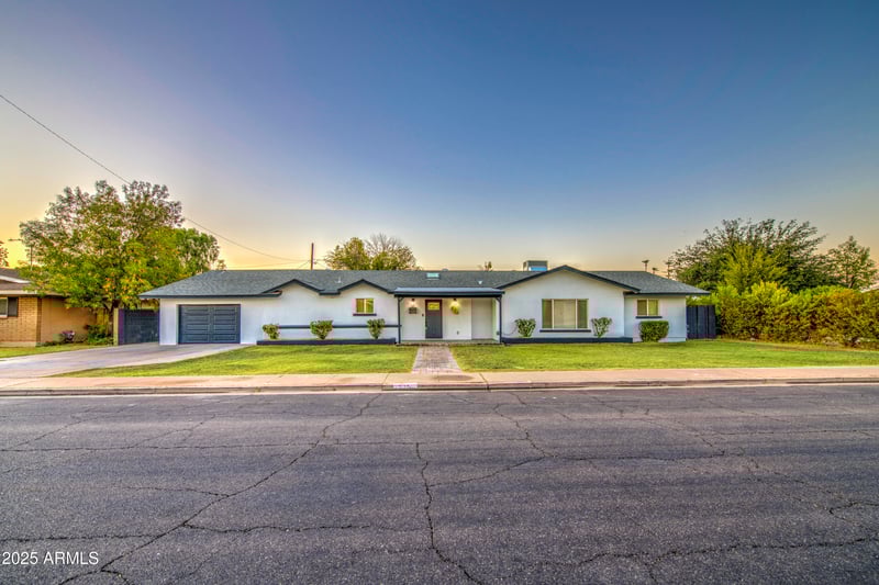 636 6th Pl, Mesa, AZ 85203