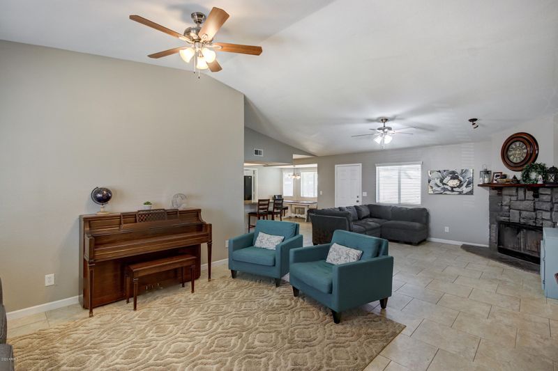 6360 E Ivy St, Mesa, AZ 85205