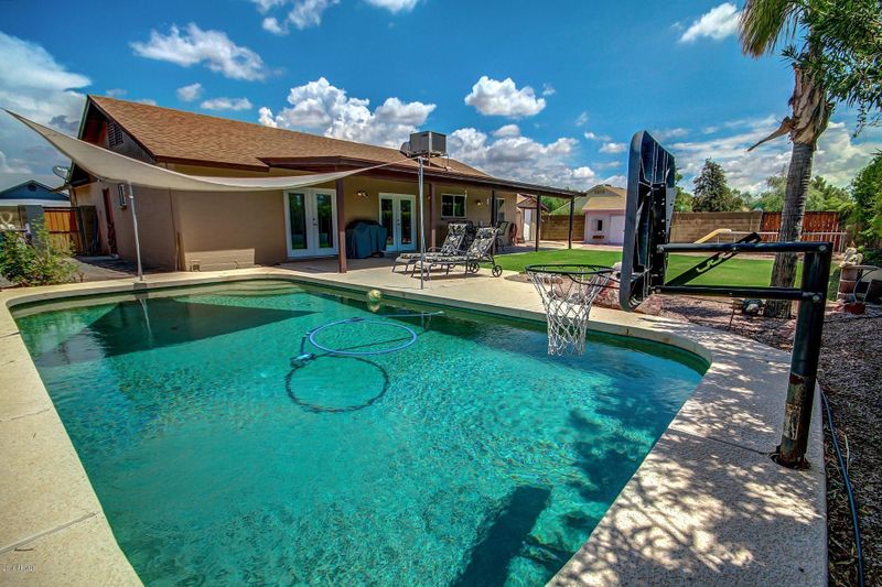 6365 E Fairfield St, Mesa, AZ 85205