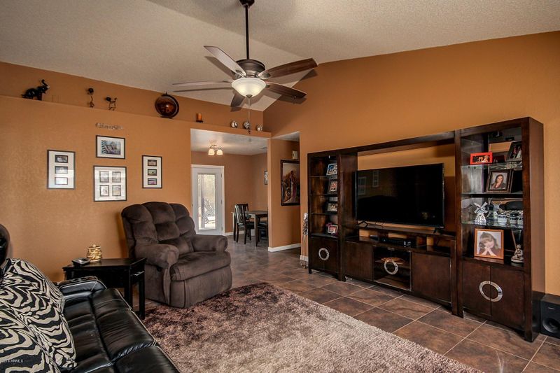 6365 E Fairfield St, Mesa, AZ 85205