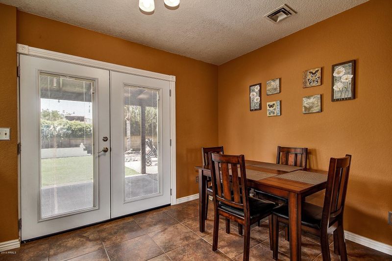 6365 E Fairfield St, Mesa, AZ 85205