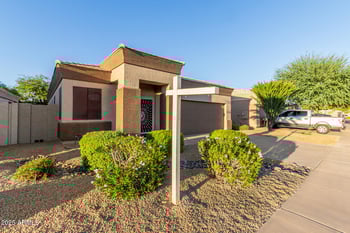 6366 Blackhawk Dr, Glendale, AZ 85308
