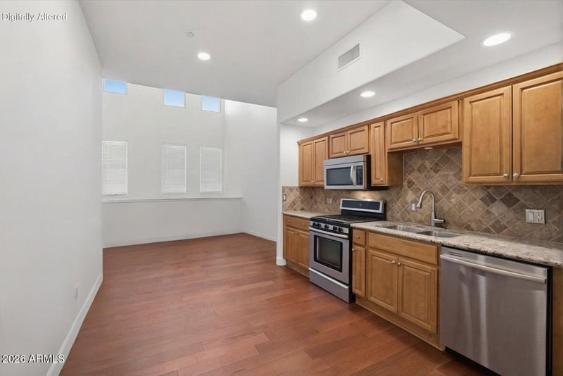637 Roosevelt St, Tempe, AZ 85281