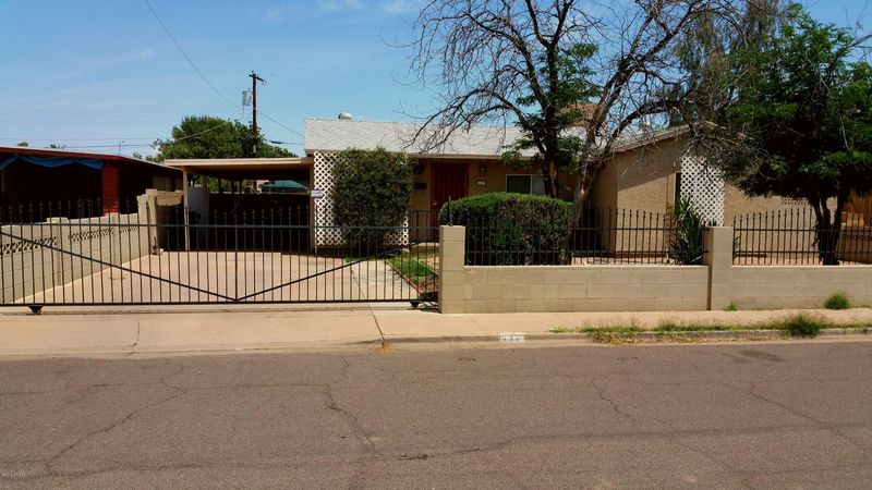 637 S Temple St, Mesa, AZ 85204