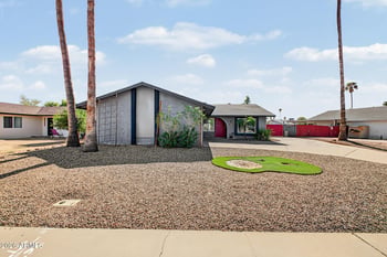 637 W Garnet Ave, Mesa, AZ 85210
