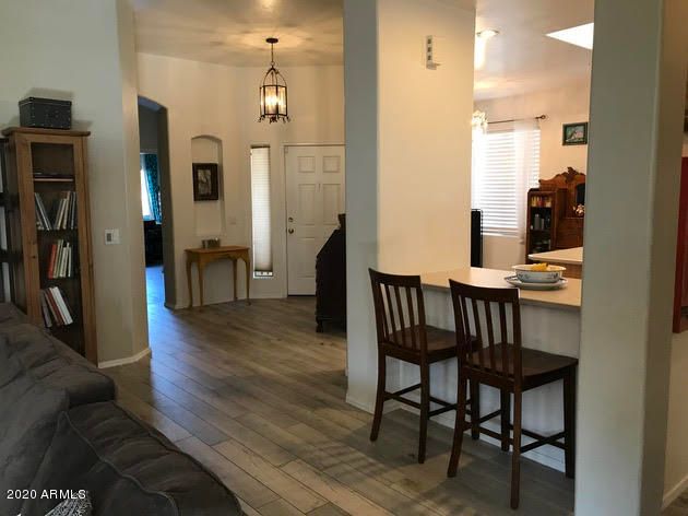 6375 W Pontiac Dr, Glendale, AZ 85308
