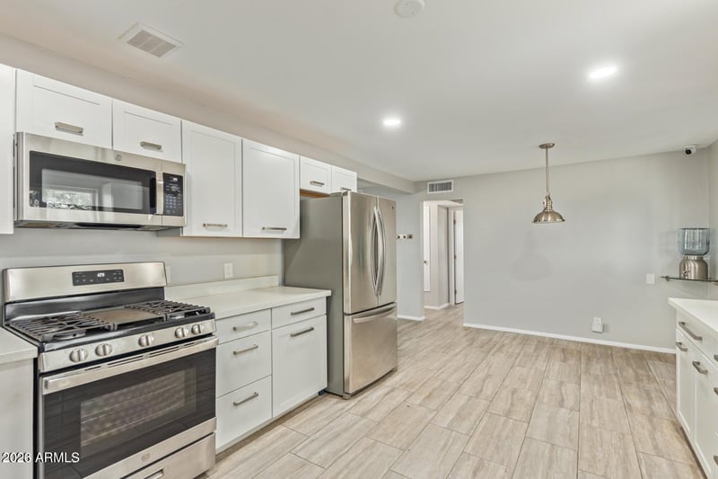 638 7th Dr, Mesa, AZ 85204