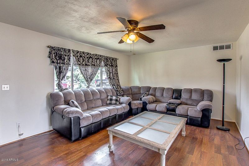 638 W Yale Dr, Tempe, AZ 85283