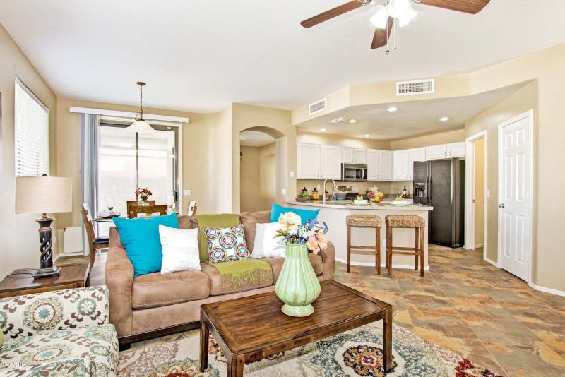 6386 W Blackhawk Dr, Glendale, AZ 85308