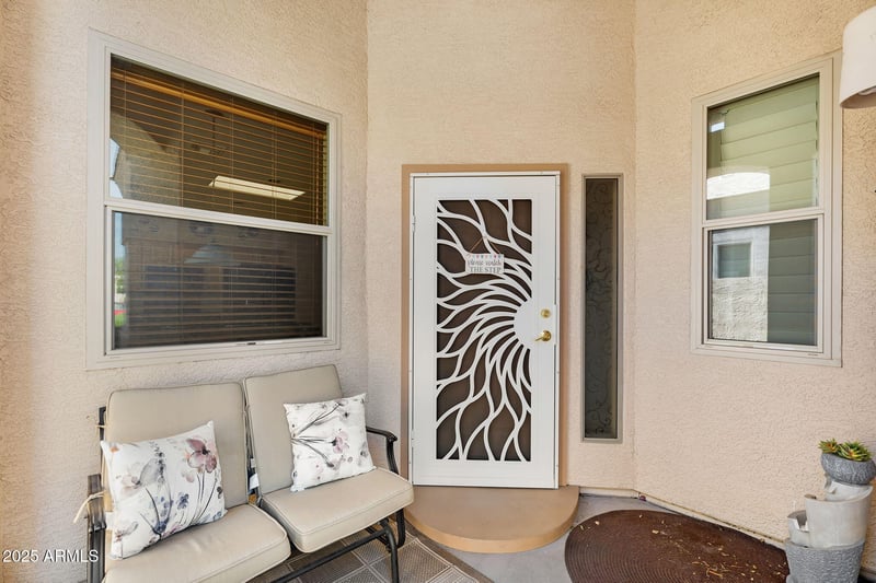 6387 Pontiac Dr, Glendale, AZ 85308