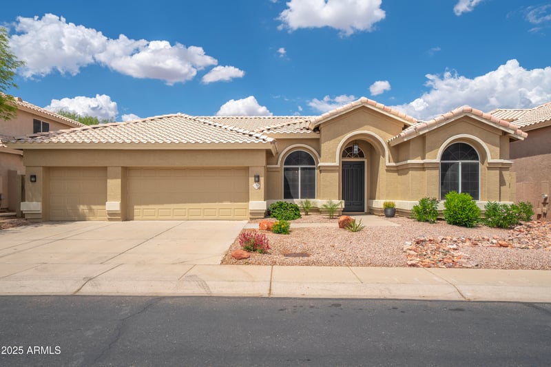6388 Donald Dr, Glendale, AZ 85310