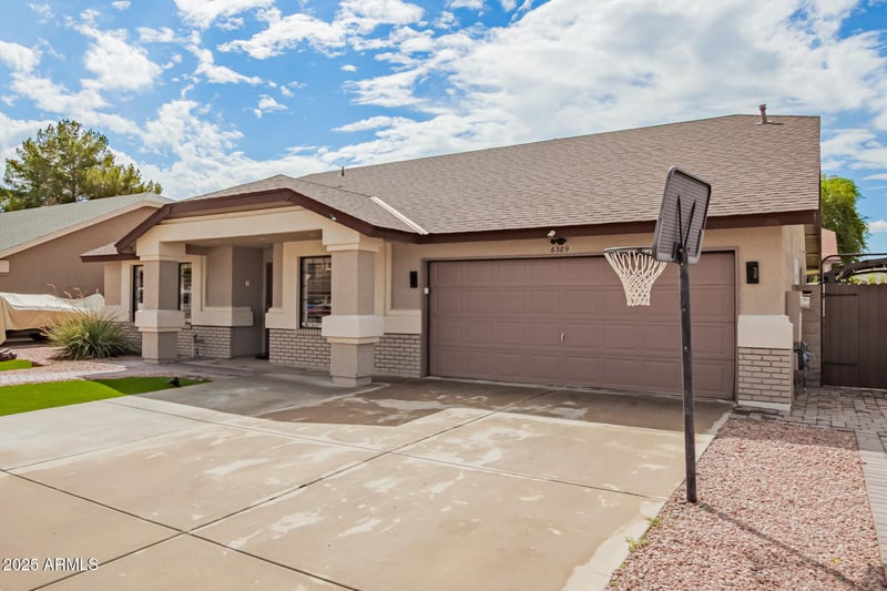 6389 Muriel Dr, Glendale, AZ 85308