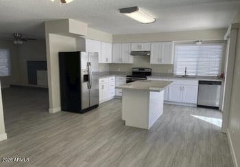 639 Grove Cir, Mesa, AZ 85210