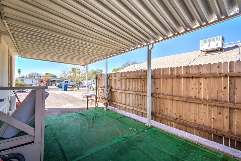 639 S Warner Dr, Apache Junction, AZ 85120