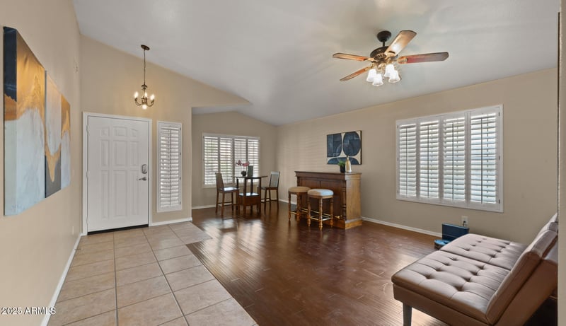 6391 Taro Ln, Glendale, AZ 85308