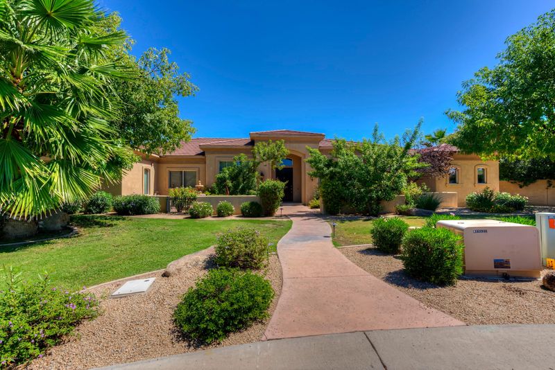 6392 E Paradise Dr, Scottsdale, AZ 85254