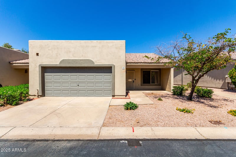 64 63rd St #25, Mesa, AZ 85205