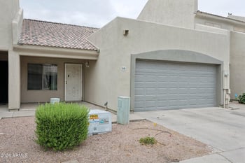 64 63rd St #66, Mesa, AZ 85205