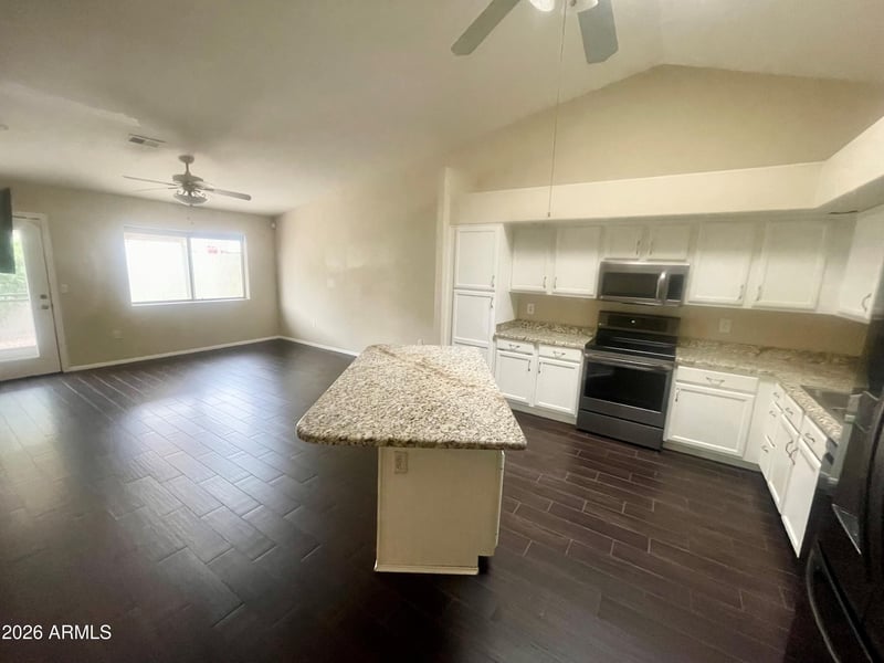 64 63rd St #52, Mesa, AZ 85205