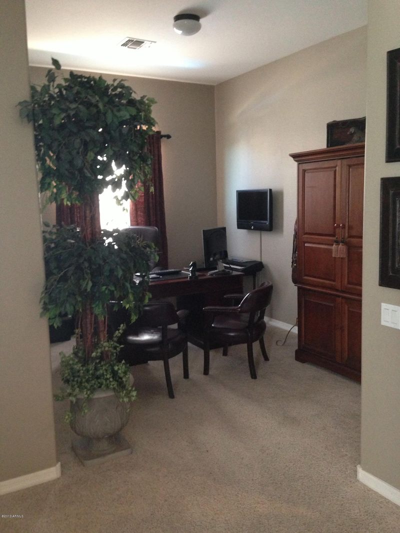 640 E La Costa Dr, Chandler, AZ 85249
