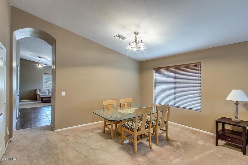 640 E Penny Ln, San Tan Valley, AZ 85140