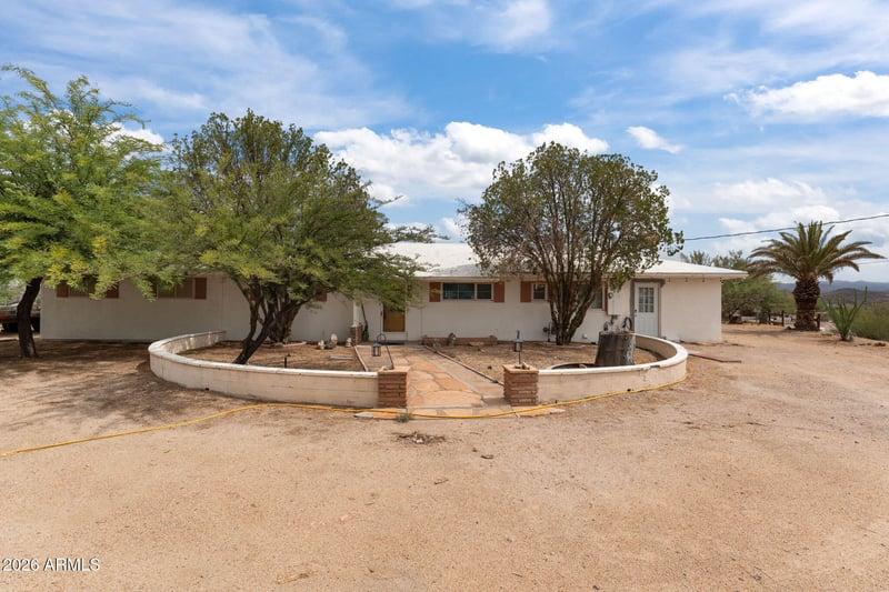 640 N Heights Rd, Wickenburg, AZ 85390