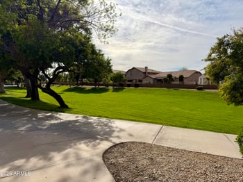 6401 Behrend Dr, Glendale, AZ 85308