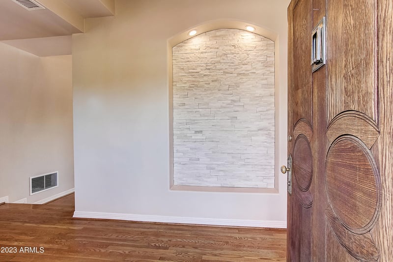 6401 E Caron Dr, Paradise Valley, AZ 85253