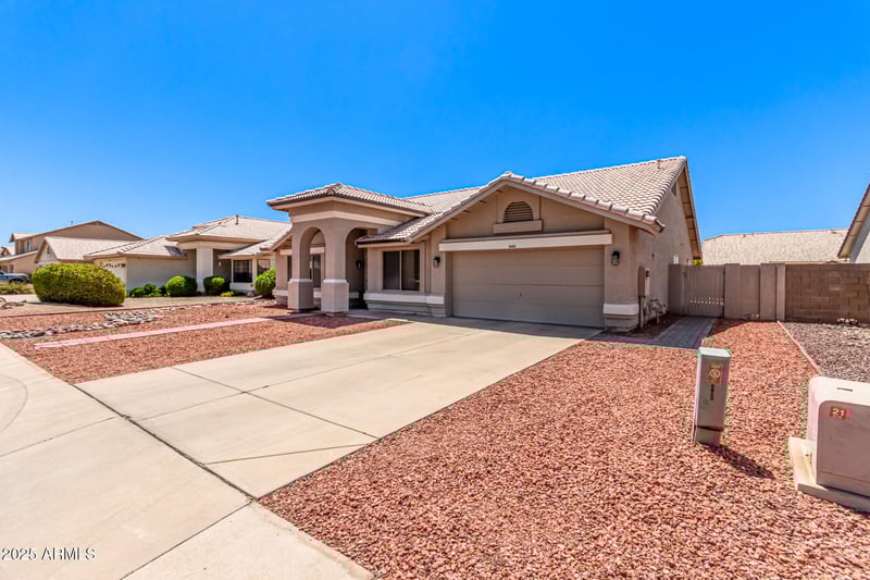 6401 Grovers Ave, Glendale, AZ 85308