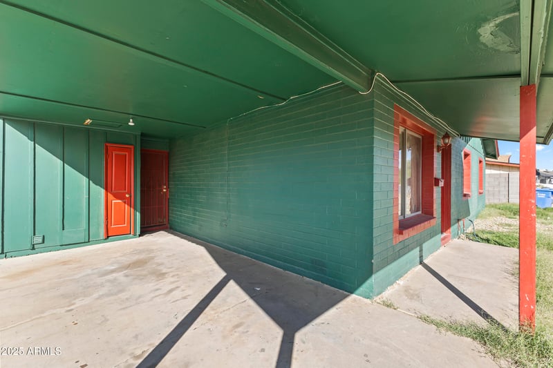 6402 Avalon Dr, Phoenix, AZ 85033