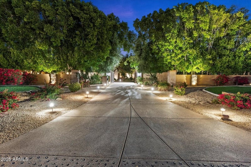 6402 Chaparral Rd, Paradise Valley, AZ 85253