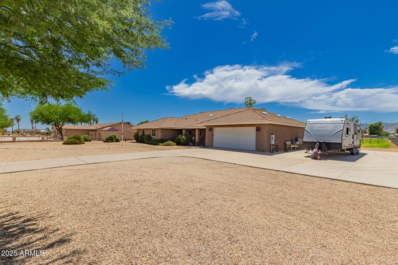 6402 Citrus Rd, Waddell, AZ 85355
