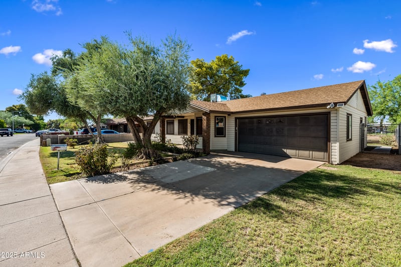 6402 Mckinley St, Phoenix, AZ 85043