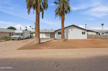 6402 W Orange Dr, Glendale, AZ 85301