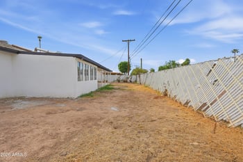 6402 W Orange Dr, Glendale, AZ 85301