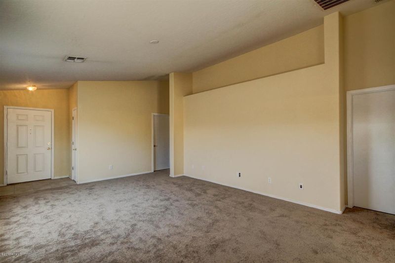 6402 W Watkins St, Phoenix, AZ 85043
