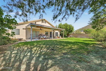 6403 W Lariat Ln, Phoenix, AZ 85083
