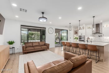 6404 W Black Hill Rd, Phoenix, AZ 85083