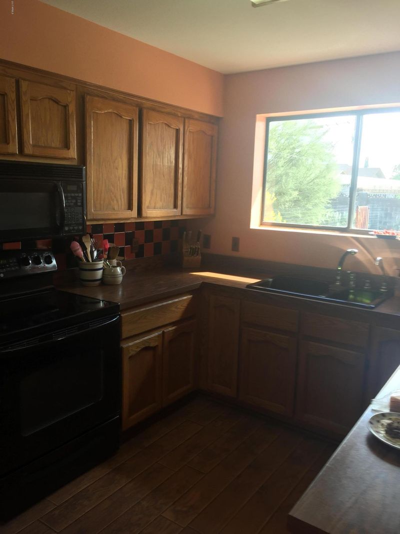 6405 E Rustic Dr, Mesa, AZ 85215