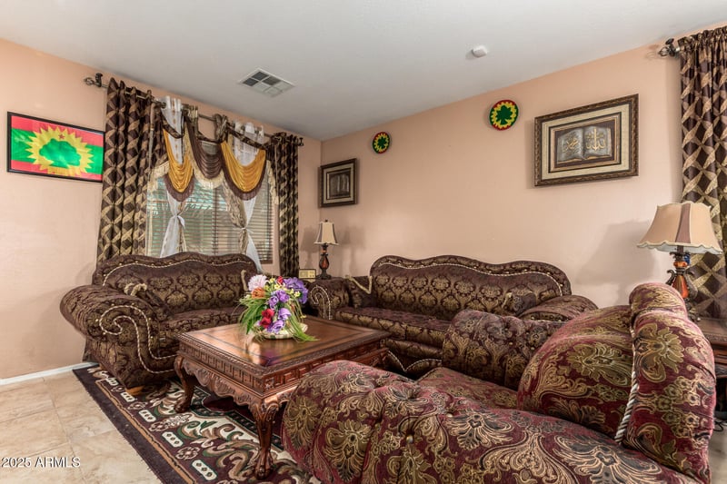 6406 72nd Ln, Laveen, AZ 85339