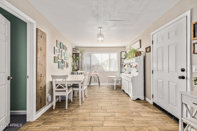 6407 Aspen Ave, Mesa, AZ 85206