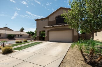6407 Saddlehorn Rd, Phoenix, AZ 85083