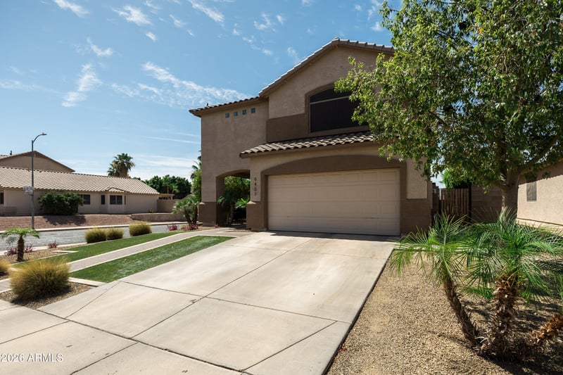 6407 W Saddlehorn Rd, Phoenix, AZ 85083
