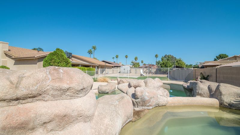 6407 W Wagoner Rd, Glendale, AZ 85308