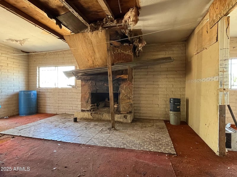 6408 10th St, Phoenix, AZ 85042