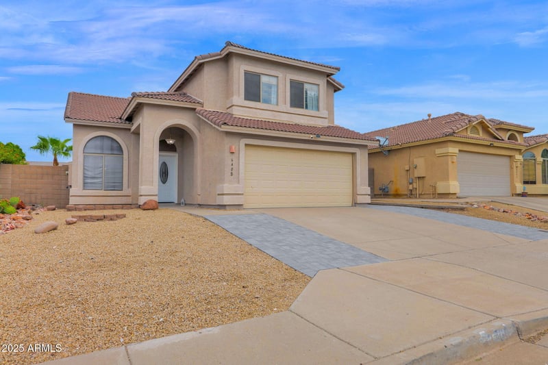 6408 Chisum Trl, Phoenix, AZ 85083