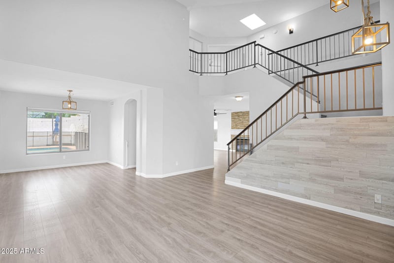 6408 Chisum Trl, Phoenix, AZ 85083