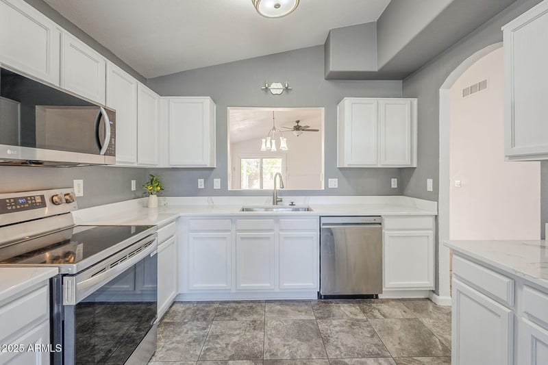 6408 Prickly Pear Trl, Phoenix, AZ 85083