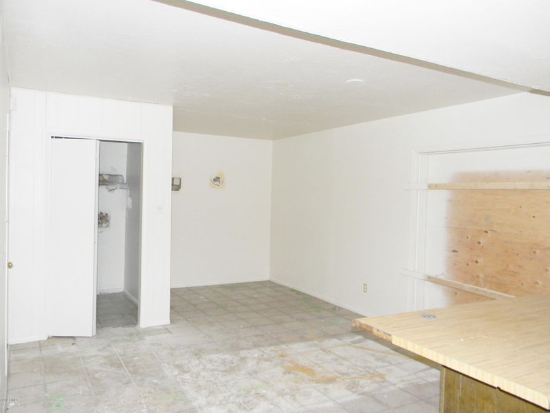 6408 W Thomas Rd, Phoenix, AZ 85033